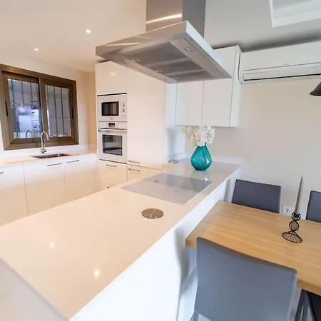Bright Duplex In Puerto Banus With Marina Views 아파트 마르베야
