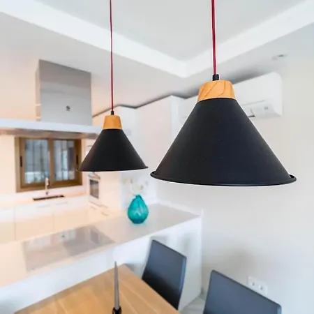 아파트 Bright Duplex In Puerto Banus With Marina Views *
