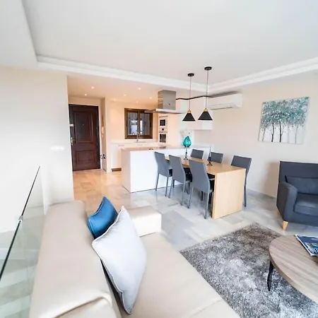 아파트 Bright Duplex In Puerto Banus With Marina Views *